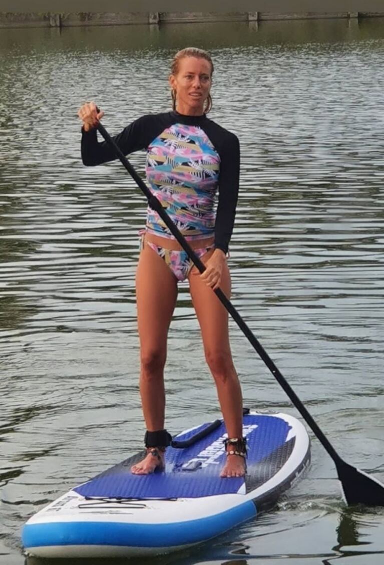 La tarde de río y familia de Nicole Neumann con sus hijas: "Divino atardecer"