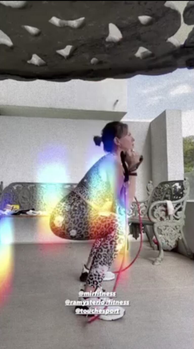 La tierna foto de China Suárez haciéndole "upa" a Amancio, tras su fuerte entrenamiento: "Sin dolor no hay resultados"