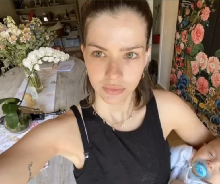 La tierna foto de China Suárez haciéndole "upa" a Amancio, tras su fuerte entrenamiento: "Sin dolor no hay resultados"