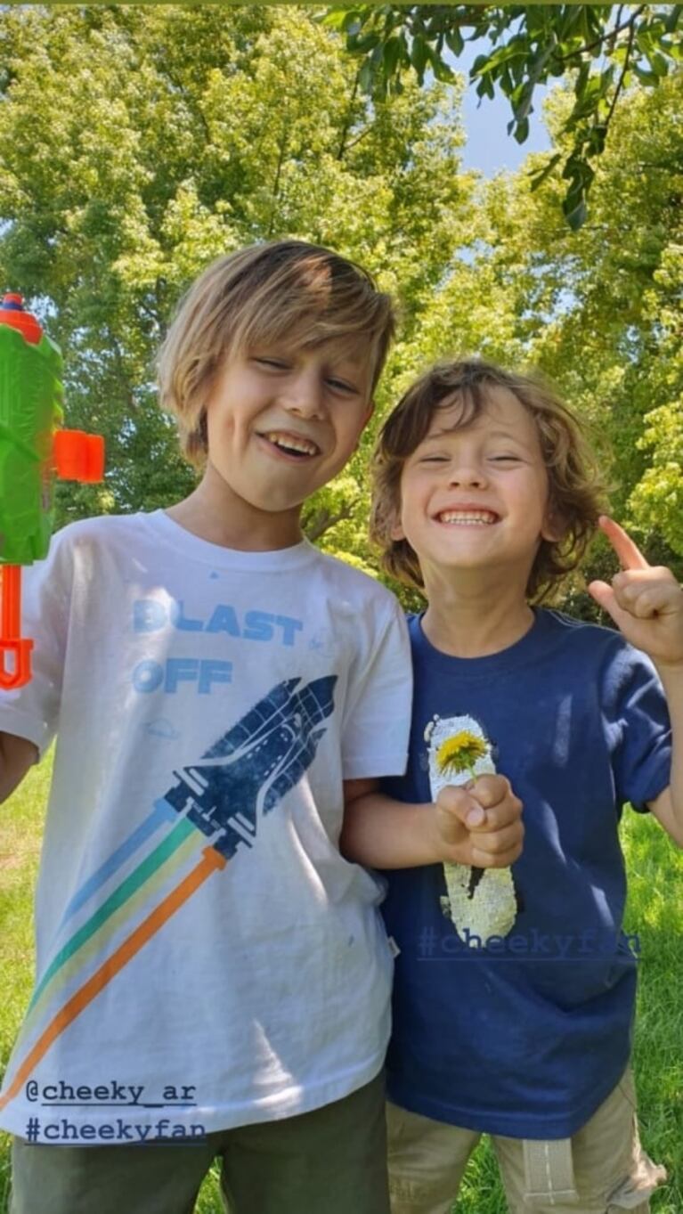 La tierna tarde de campo de Benjamín Vicuña con sus hijos: "¡Toco, toco!"