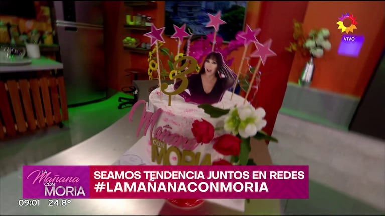 La torta por el festejo de los 3 meses de La Mañana con Moria (Foto: captura de eltrece).