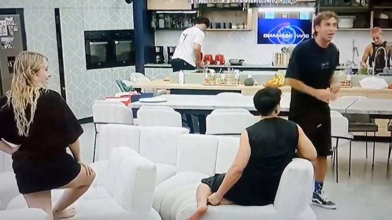 La tremenda reacción de Bautista de Gran Hermano al enterarse de la separación de Nicki Nicole y Peso Pluma