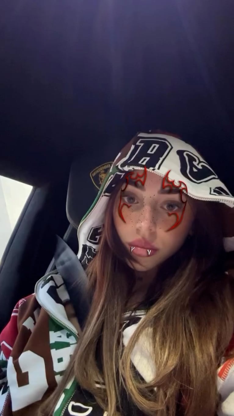 La tristeza de Nicki Nicole y la picante reaparición de Peso Pluma en las redes, tras la explosiva separación