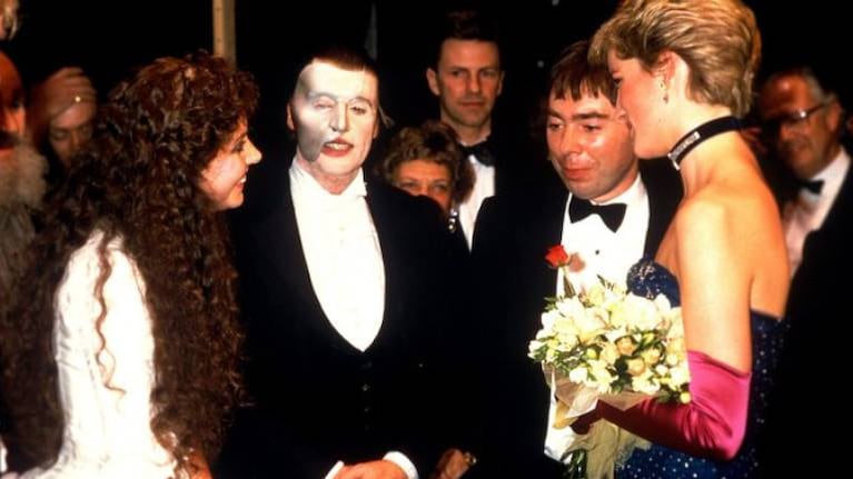 Lady Di y el video cantando “El Fantasma de la Ópera” que grabó para el príncipe Carlos