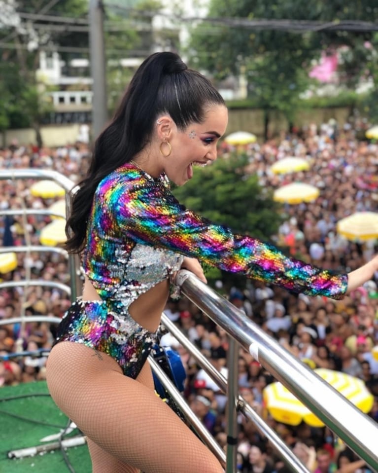 Lali Espósito deslumbró en los Carnavales de Brasil: sambó y cantó Caliente junto a Pabllo Vittar