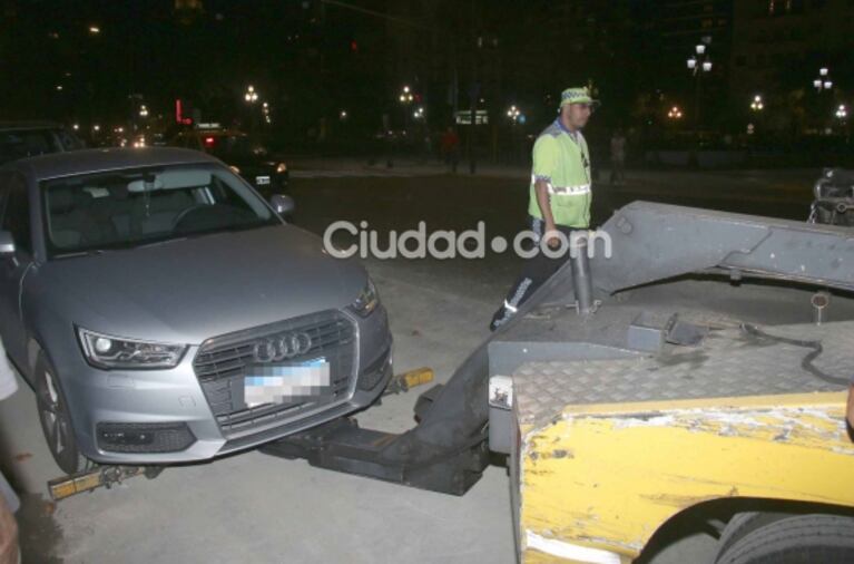 Lali Espósito fue al estreno de Nieve negra… ¡y la grúa le llevó el auto cuando estaba en el cine!