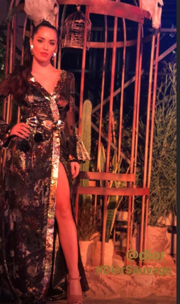 Lali Espósito, glamorosa y enamorada: look de gala y súper beso con Santiago Mocorrea