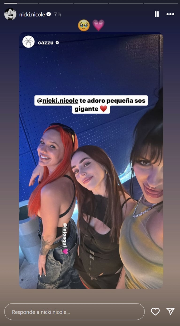 Lali Espósito, La Joaqui, Emilia Mernes y Cazzu acompañaron a Nicki Nicole en el Movistar Arena: las fotos
