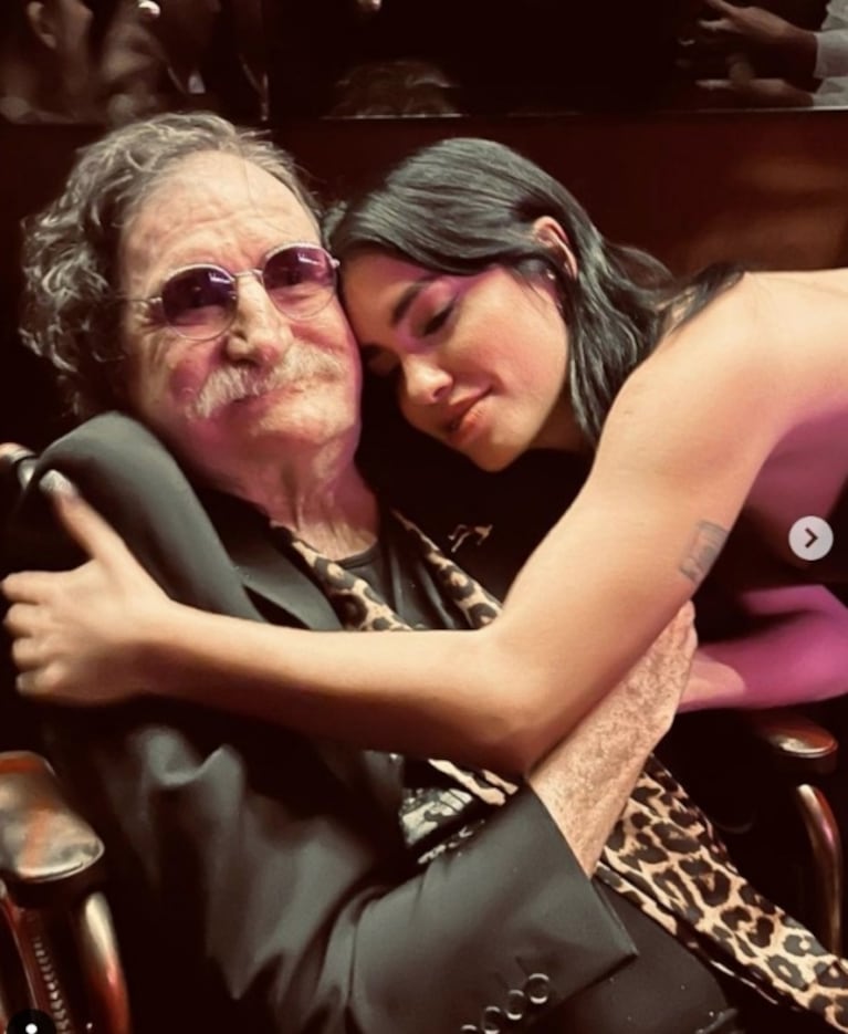 Lali Espósito se emocionó en el cumpleaños de Charly García: "Una de las mejores fotos de mi vida"