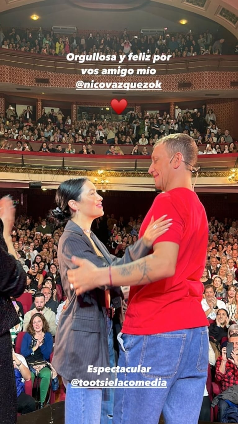 Lali Espósito sorprendió a Nico Vázquez y Julieta Nair Calvo en el teatro: "¡Cómo la rompen!"