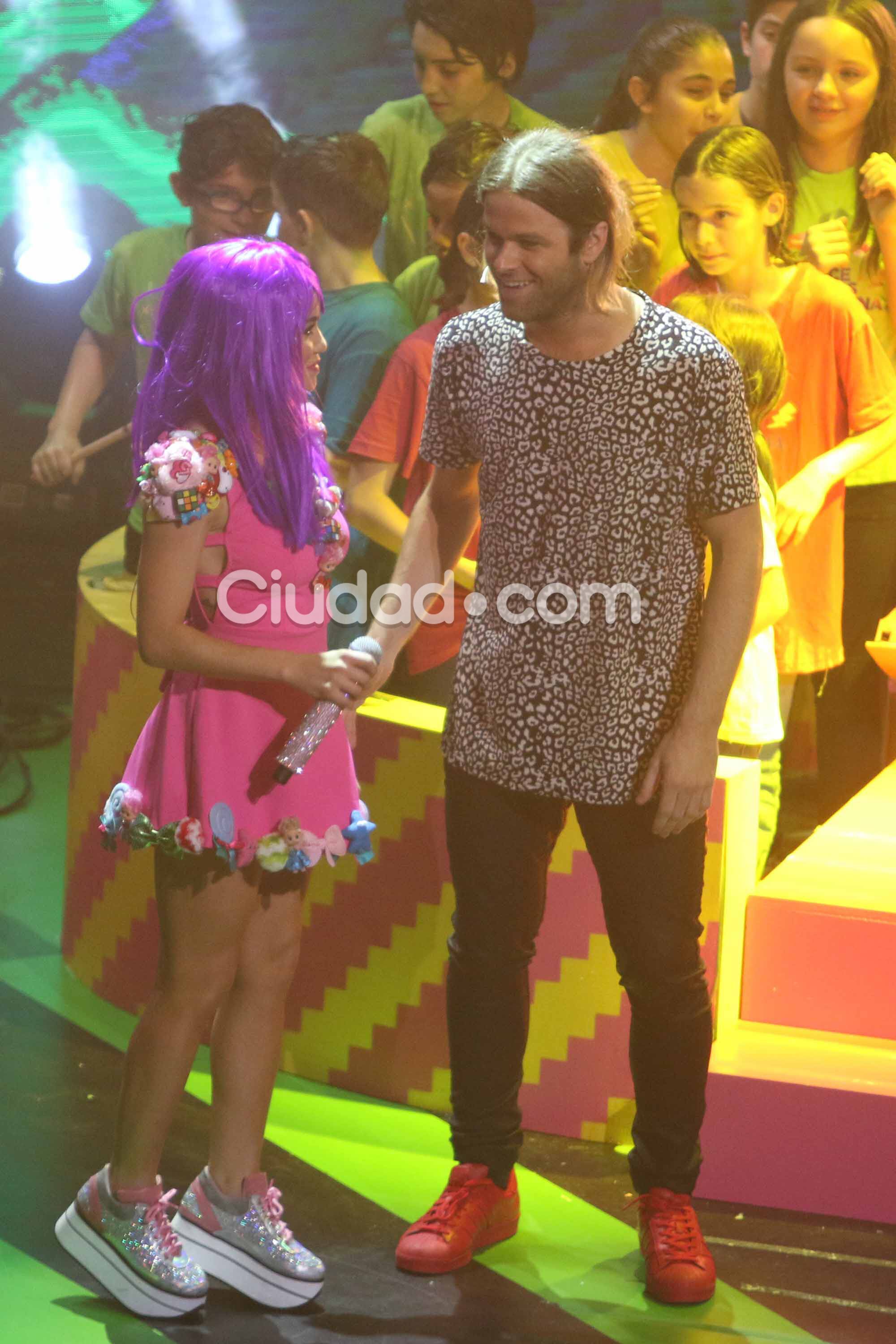Lali Espósito y Benjamín Amadeo, juntos en los Kids' Choice Awards (Fotos: Movilpress). 
