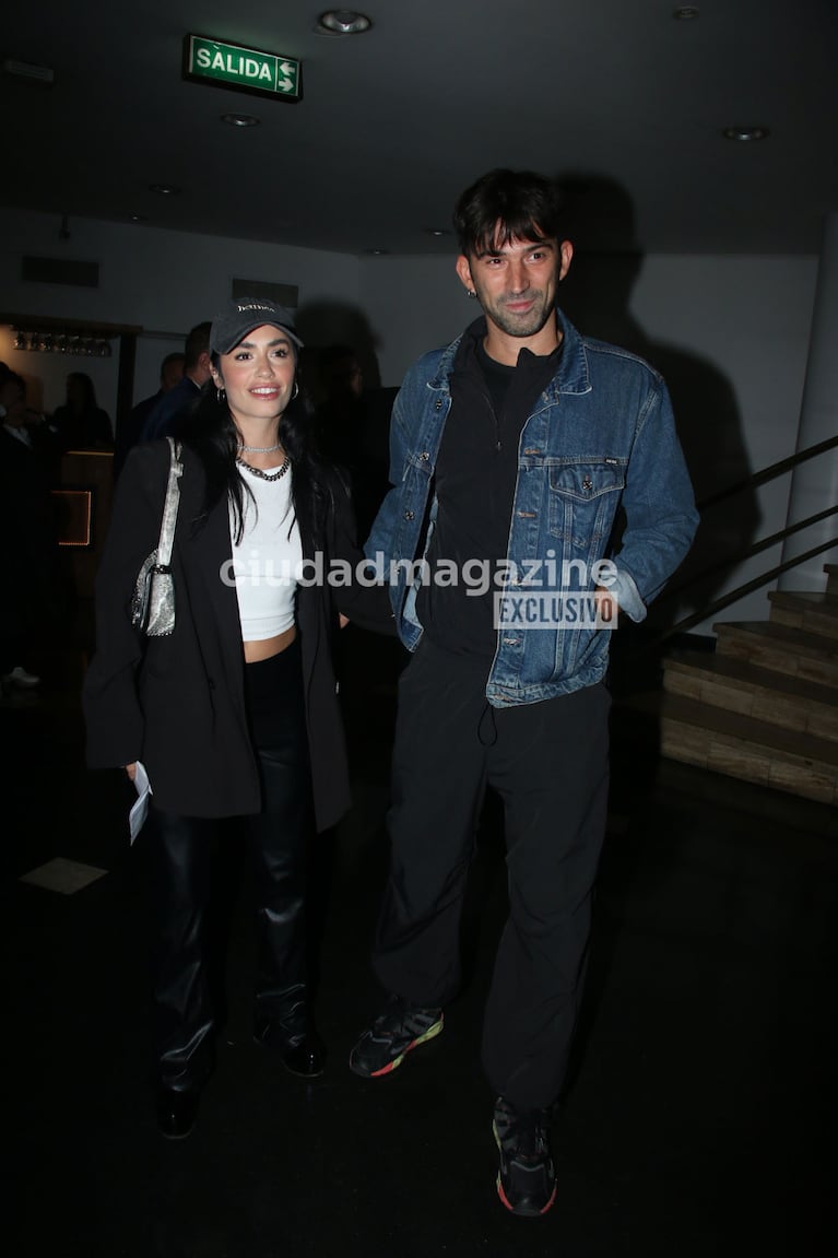 Lali Espósito y Pedro Rosemblat en el teatro (Foto: Movilpress).