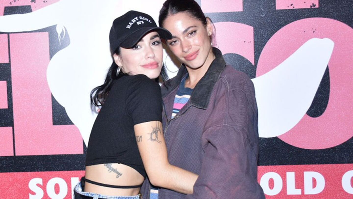 Lali Espósito y Tini Stoessel: las fotos de su encuentro buena onda en el show de Nathy Peluso