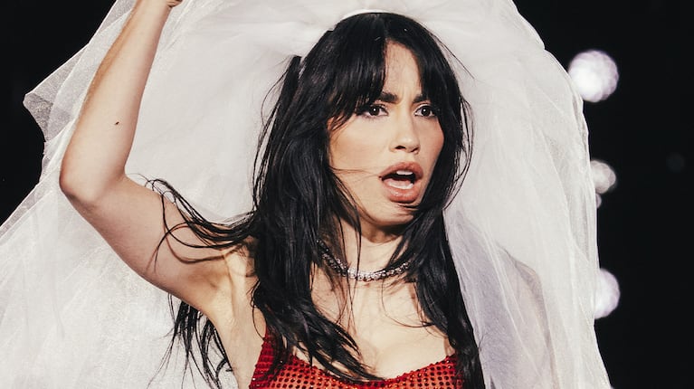 Lali lanzó “1Amor (En Vivo)”, la versión definitiva del fenómeno que conquistó a sus fans