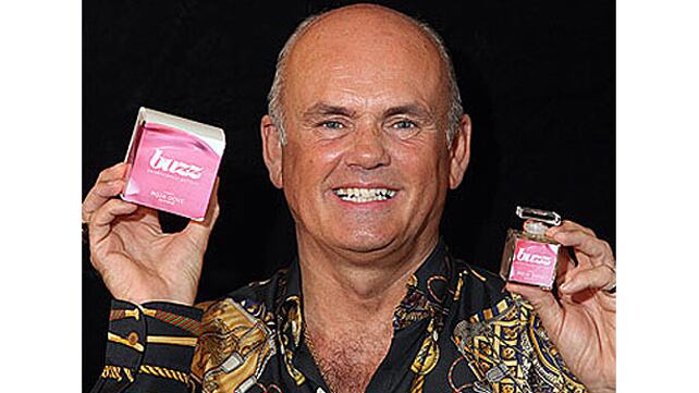 Lanzan el perfume de la fama