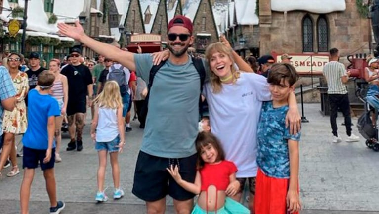 Las divertidas vacaciones familiares de Gonzalo Heredia y Brenda Gandini con sus hijos en Disney.