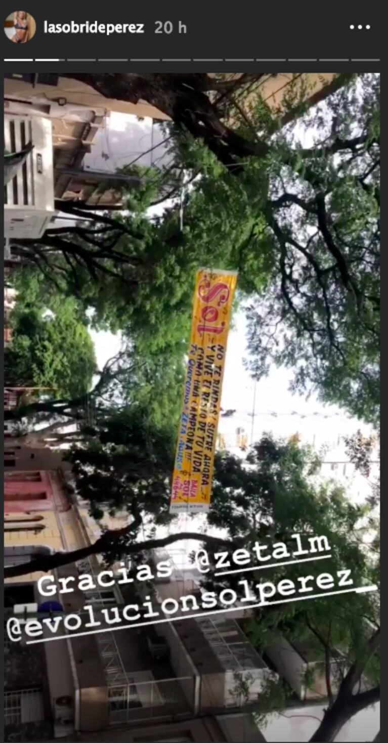 Las fanáticas de Sol Pérez le colgaron un tierno pasacalles: ¡y ella se conmovió!
