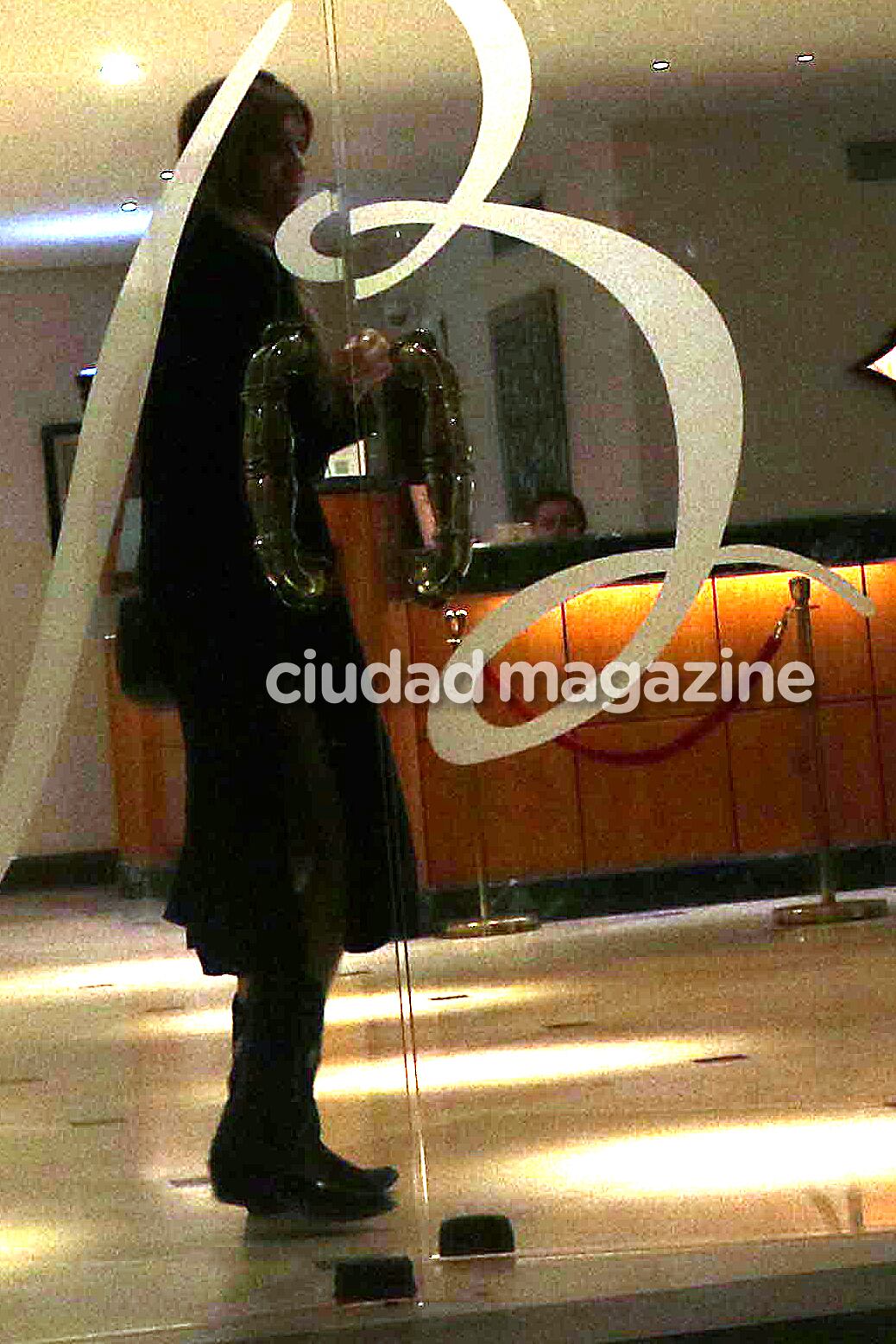 Las fotos de Abel Pintos con su novia Mora Calabrese en Punta del Este. Foto: GM Press