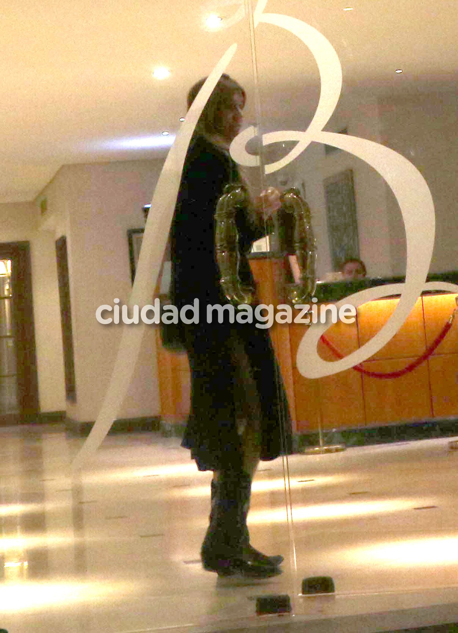 Las fotos de Abel Pintos con su novia Mora Calabrese en Punta del Este. Foto: GM Press