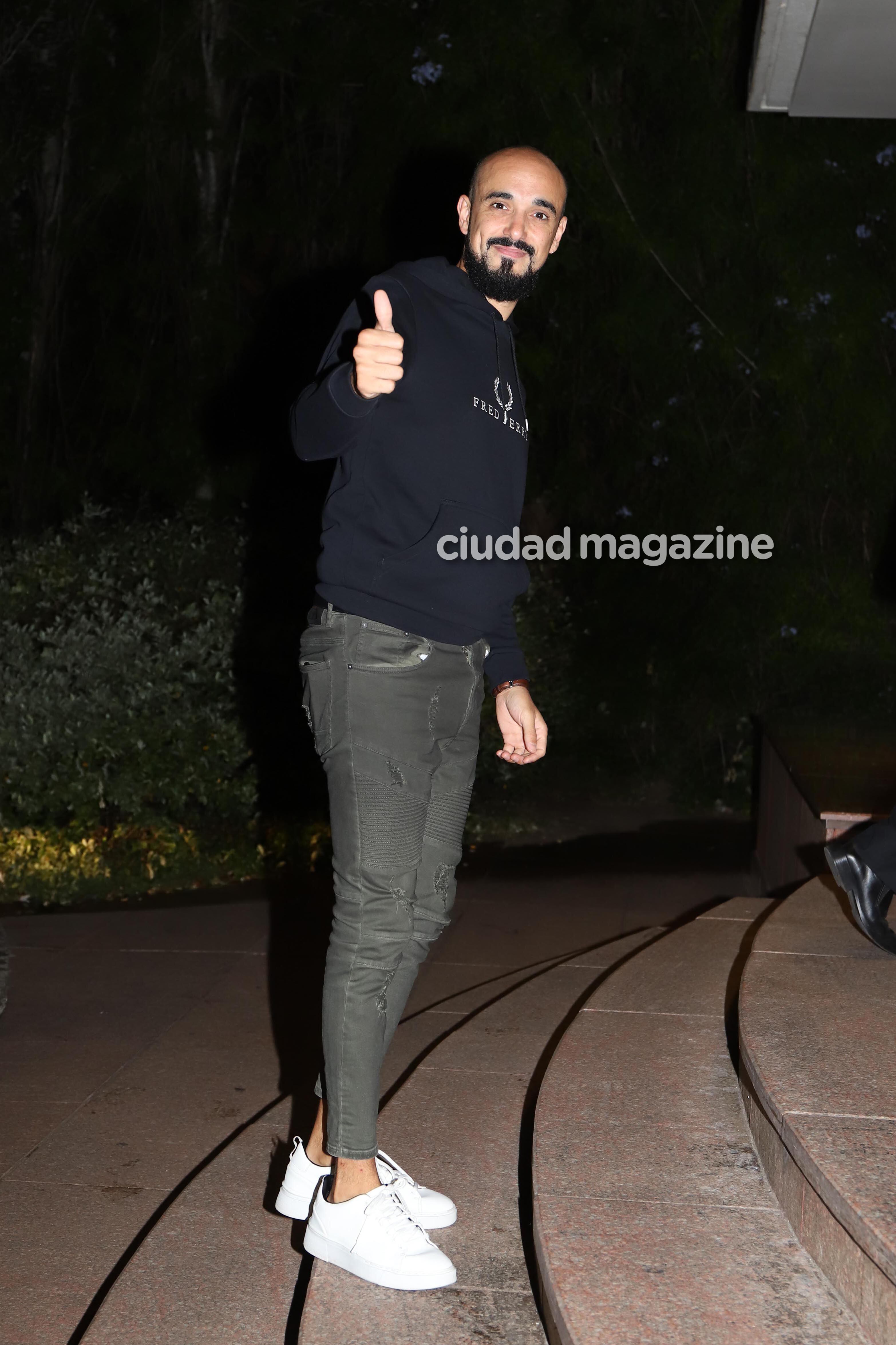 Las fotos de Abel Pintos con su novia Mora Calabrese en Punta del Este. Foto: GM Press