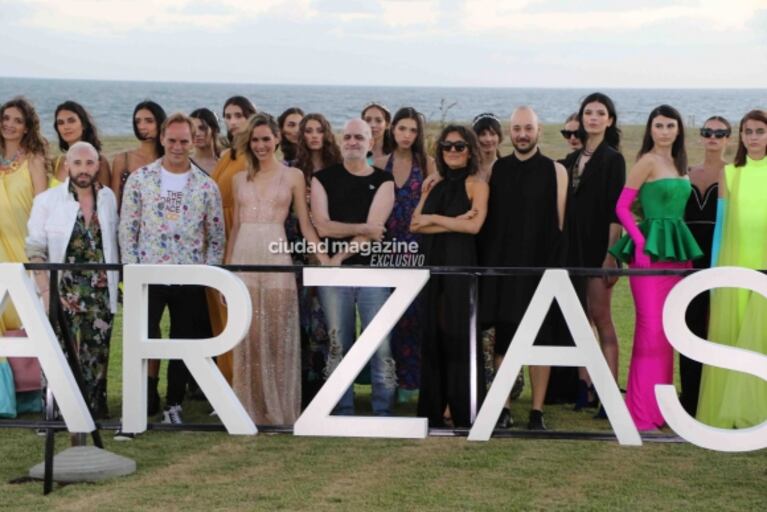 Las fotos de Elina y Eduardo Costantini rodeados de famosos en su desfile en Punta del Este: amor y moda frente al mar