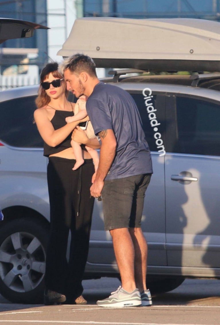Las fotos de Emmanuel Horvilleur, baboso con el bebé de Celeste Cid: "Aunque somos padres separados, seguimos siendo una familia"