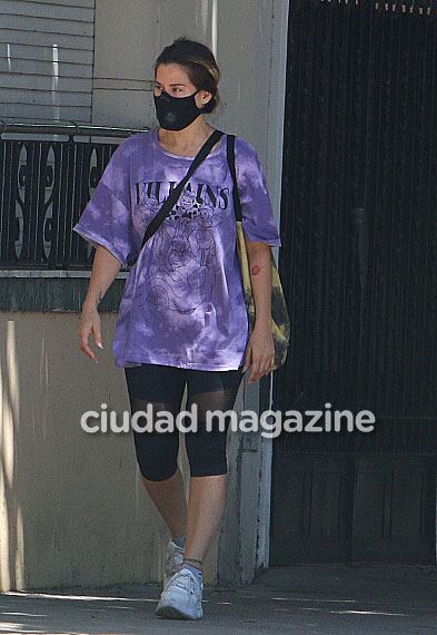 Las fotos de Jimena Barón y Tucu López, de paseo con Momo (Foto: Movilpress)