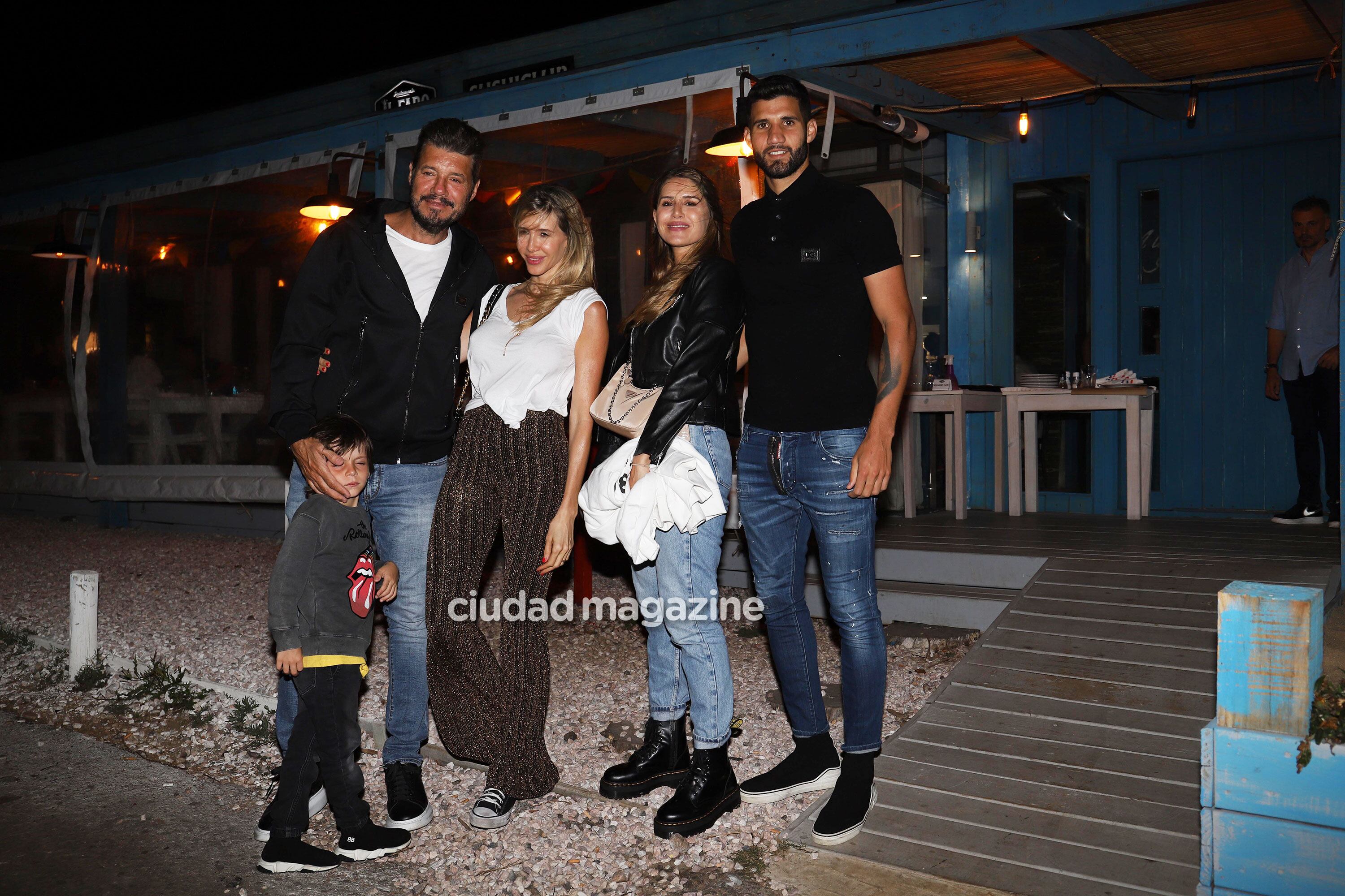 Las fotos de la cena de Marcelo Tinelli, Guillermina Valdés y Lolo con Mica y Licha López en Punta del Este. (Foto: GM Press)