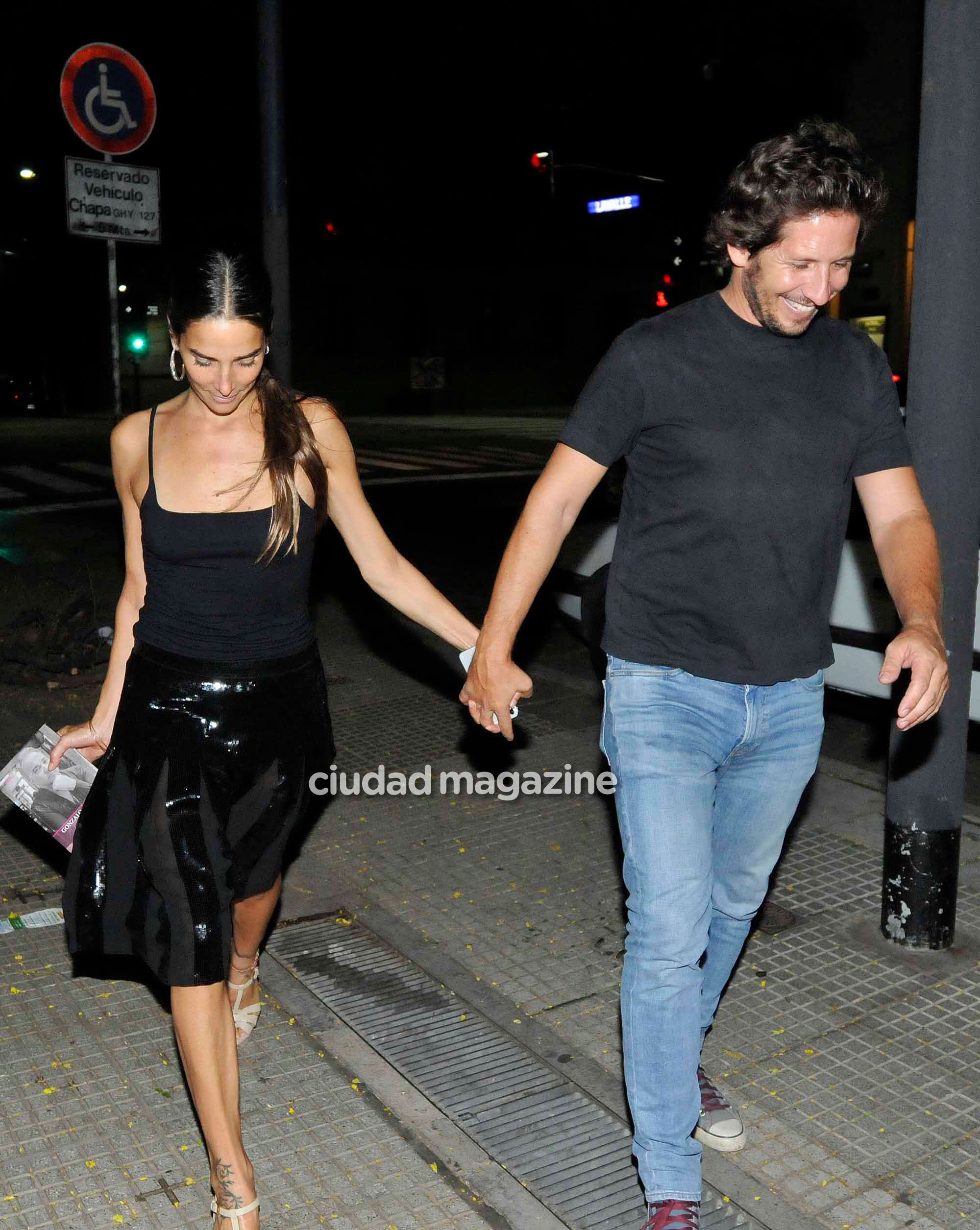 Las fotos de la romántica cena de Juana Viale y su novio, Agustín Goldenhorn. (Foto: Movilpress)