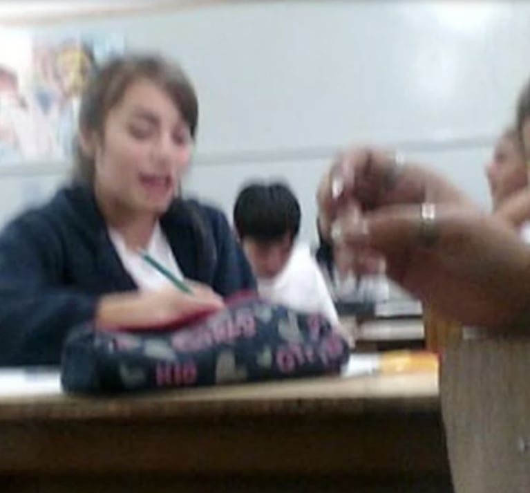 Las fotos de Lali Espósito en el colegio secundario que son furor: en el aula y en el recreo a pura risa