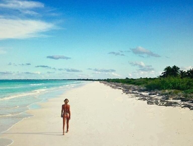 Las fotos de las vacaciones de Stephanie Demner: "Quiero enamorarme; me atrae más la personalidad que lo estético"