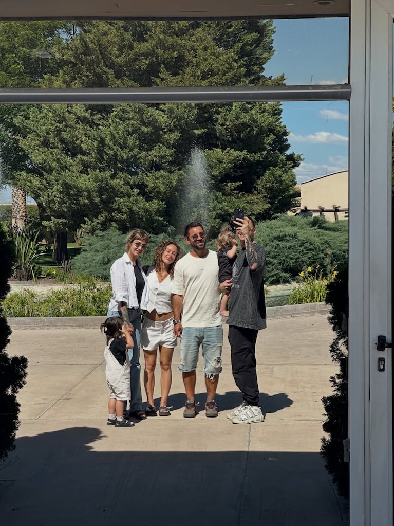 Las fotos de las vacaciones en Mendoza de Fio Giménez y Cachete Sierra | Créditos: Instagram @cachetesierra