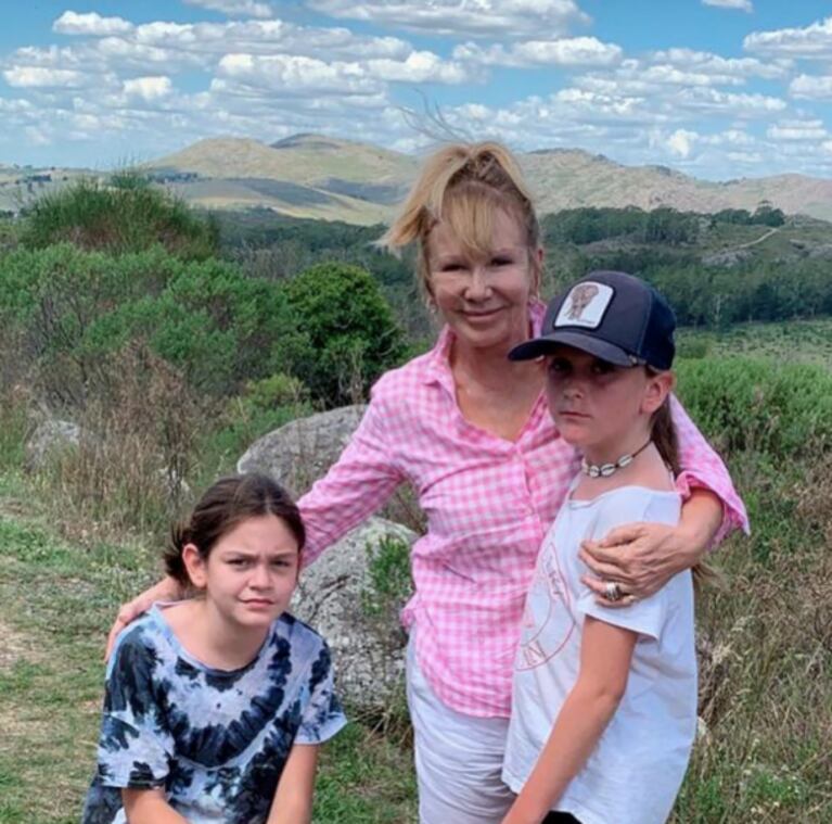 Las fotos de las vacaciones familiares de Soledad Silveyra en Tandil, tras haber sufrido un ACV: "Con mis amores"