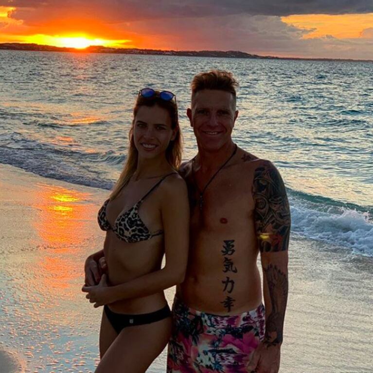 Las fotos de las vacaciones hot de Alejandro Fantino y Coni Mosqueira: pasión en las Islas Turcas y Caicos