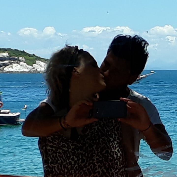 Las fotos de Leticia Brédice, enamorada con Federico Parrilla, su novio, en Buzios. Foto: Instagram