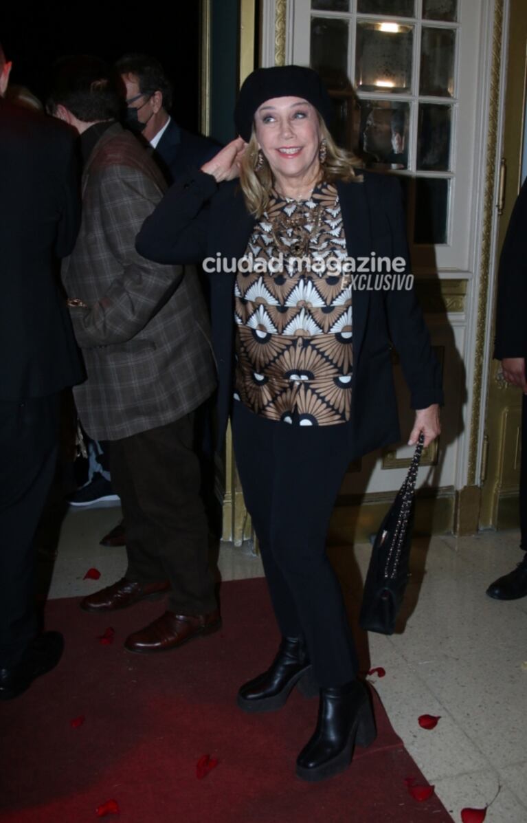 Las fotos de los famosos en el estreno de Piaf: la elegancia de Mirtha Legrand, Adrián Suar y el look súper canchero de Benjamín Vicuña