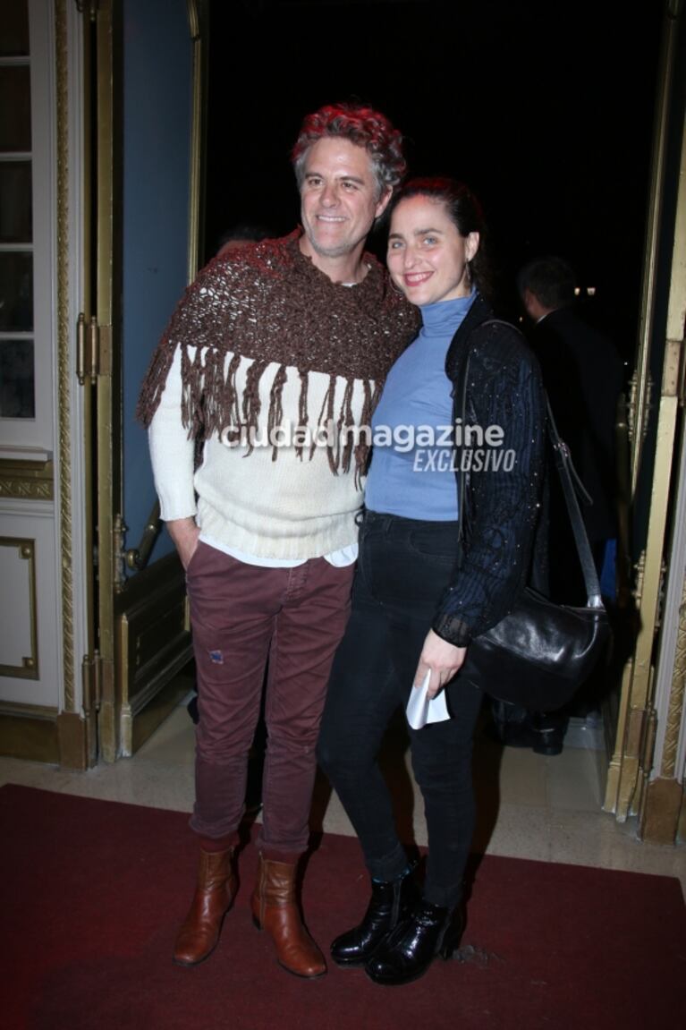 Las fotos de los famosos en el estreno de Piaf: la elegancia de Mirtha Legrand, Adrián Suar y el look súper canchero de Benjamín Vicuña