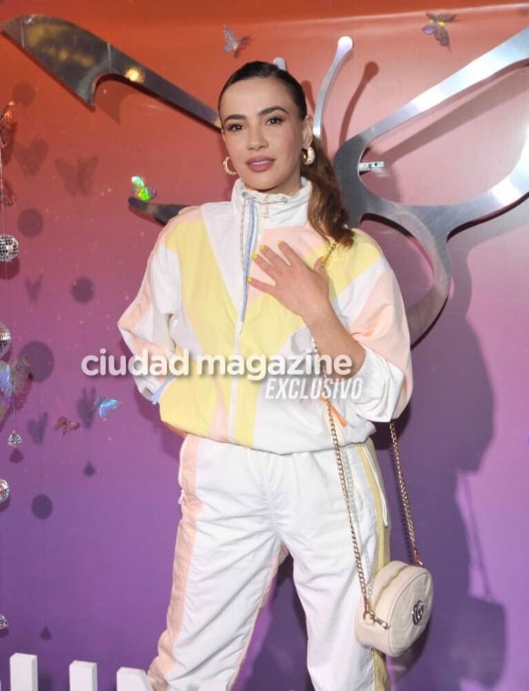 Las fotos de los famosos en el show de Dua Lipa: Celeste Cid con su hijo André, Benjamín Vicuña, Jimena Barón y muchos más