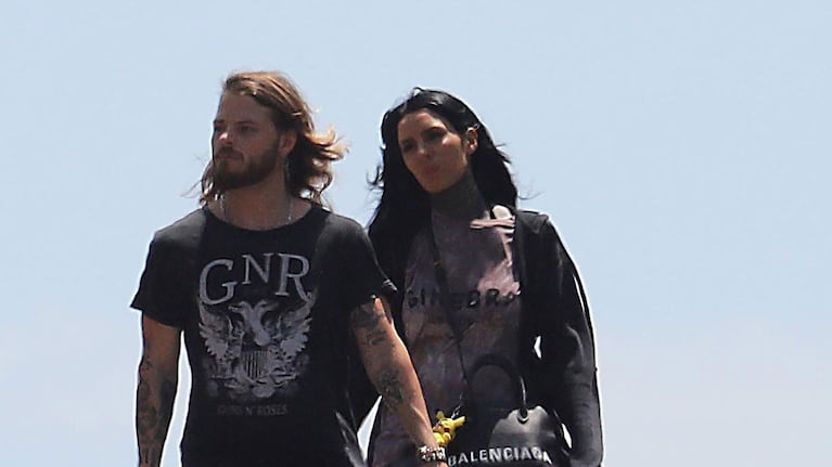 Las fotos de Luca Bonomi y Candelaria Tinelli, reconciliados en Punta del Este. (Foto: GM Press)