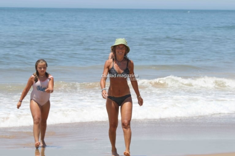 Las fotos de Maru Botana junto a su esposo y sus hijos en la playa: risas y mucho amor en Punta del Este