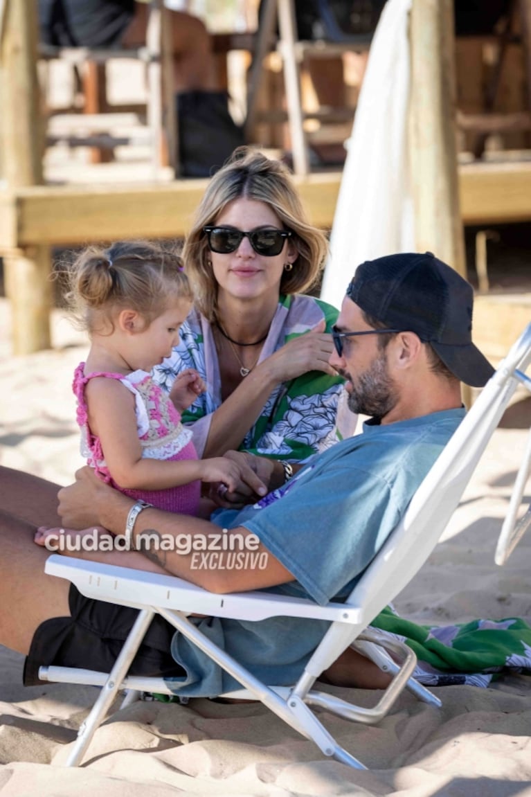 Las fotos de Mery del Cerro con Meme Bouquet y sus hijas en las playas de Punta del Este 