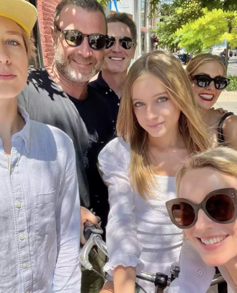 Las fotos de Naomi Watts con su hija Kai tras su transición de género: paseos al aire libre y complicidad