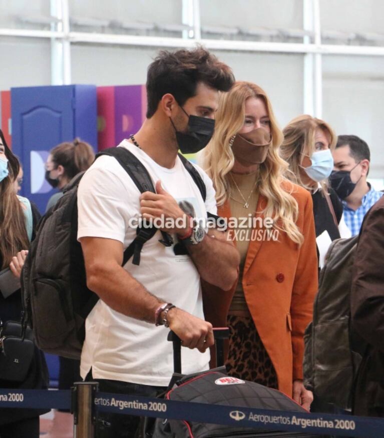 Las fotos de Nicole Neumann y Manu Urcera, mimosos antes de volar a Italia tras el accidente del automovilista