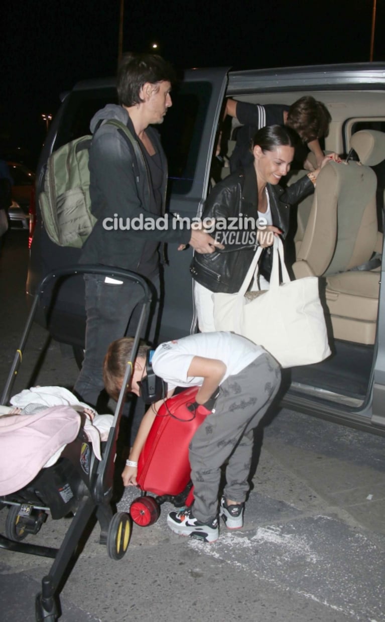 Las fotos de Pampita con sus hijos y Roberto García Moritán rumbo a sus increíbles vacaciones en Punta Cana