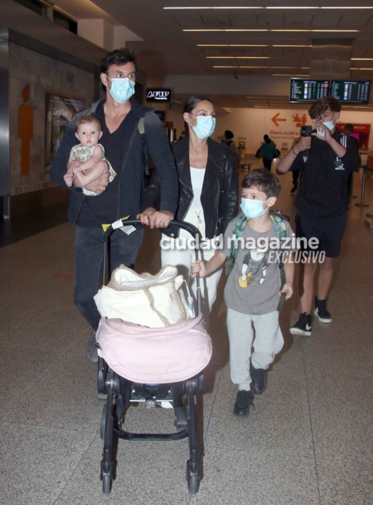 Las fotos de Pampita con sus hijos y Roberto García Moritán rumbo a sus increíbles vacaciones en Punta Cana