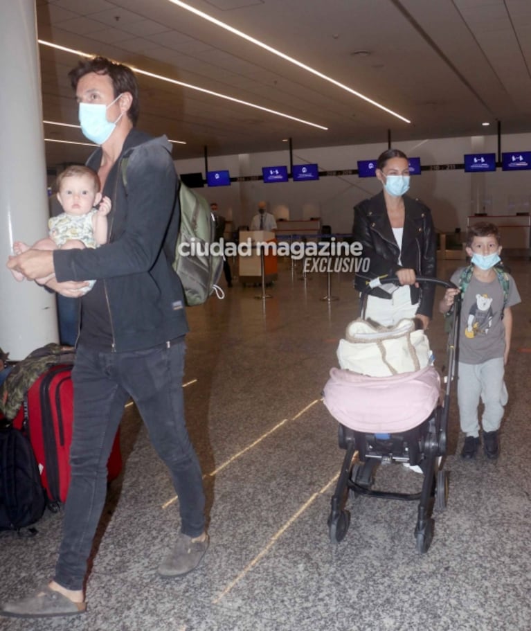 Las fotos de Pampita con sus hijos y Roberto García Moritán rumbo a sus increíbles vacaciones en Punta Cana