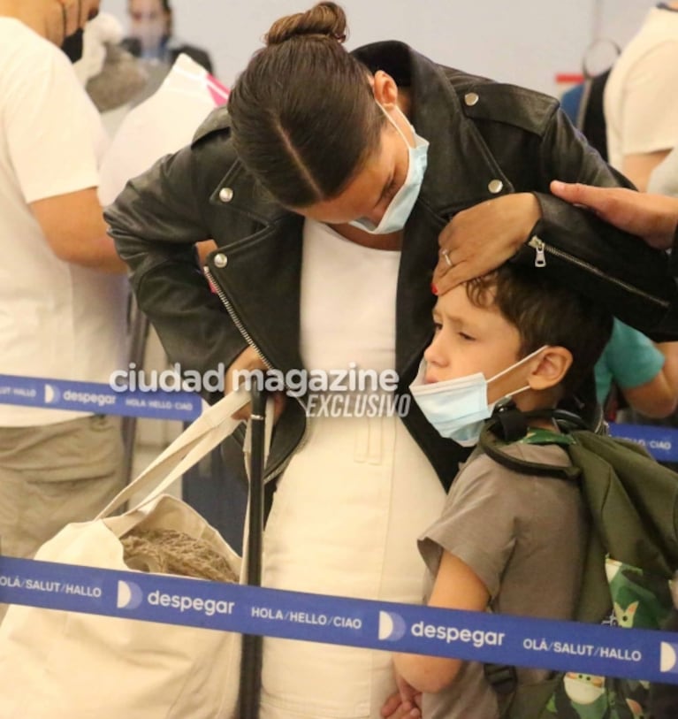 Las fotos de Pampita con sus hijos y Roberto García Moritán rumbo a sus increíbles vacaciones en Punta Cana