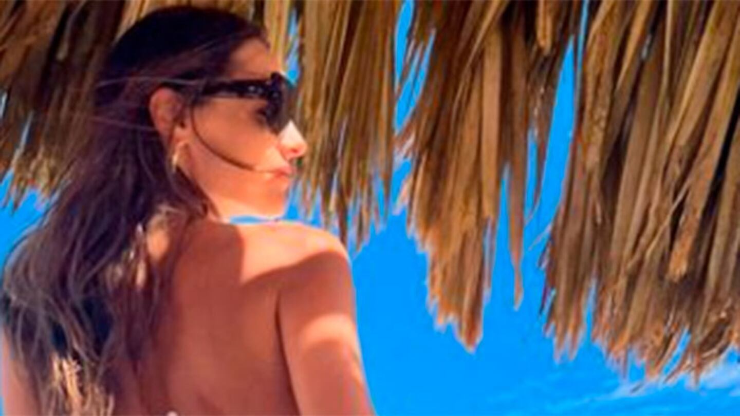 Las fotos de Pampita luciendo una bikini blanca en Punta Cana que enloquecieron a sus fans: Qué bomba