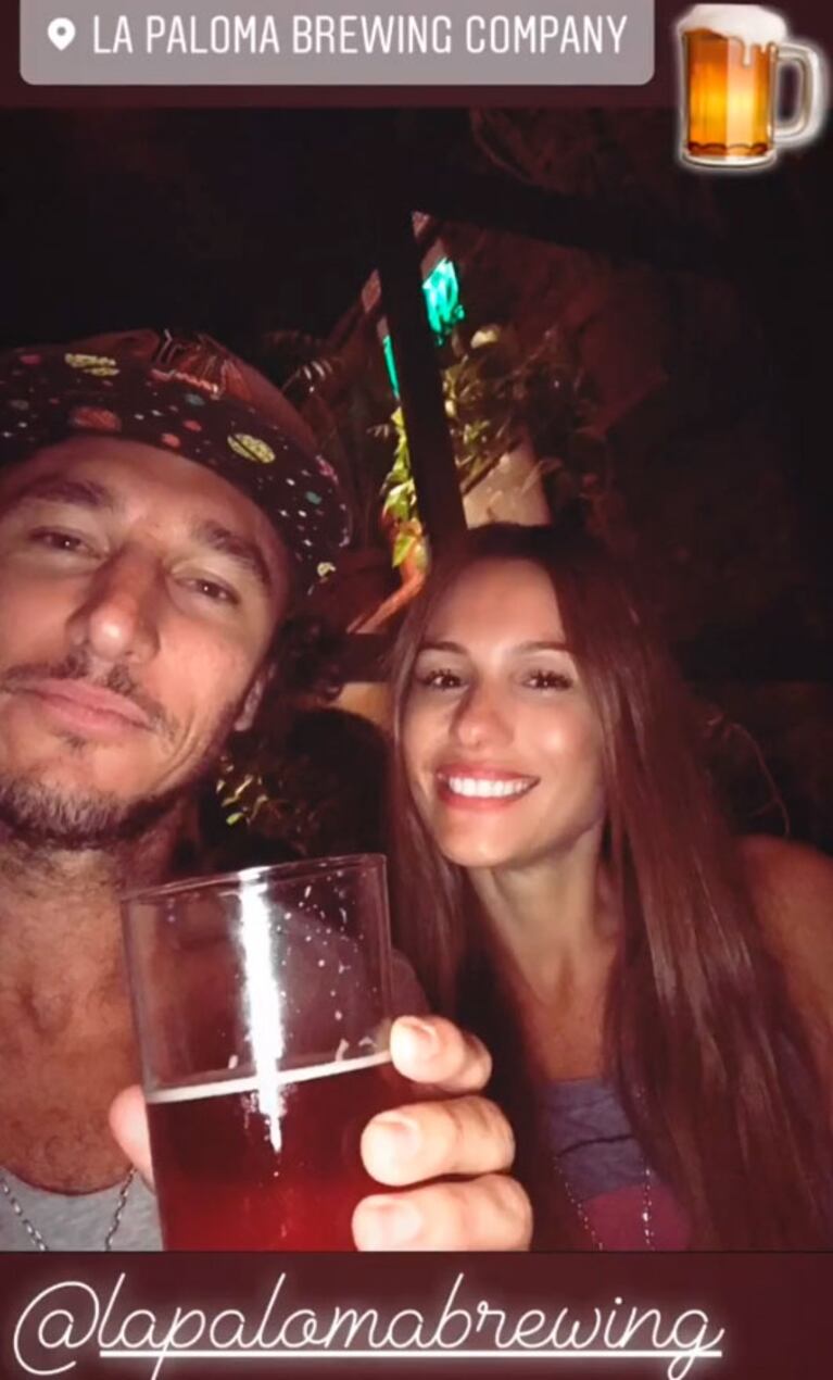 Las fotos de Pampita y Pico Mónaco, enamorados en la noche marplatense