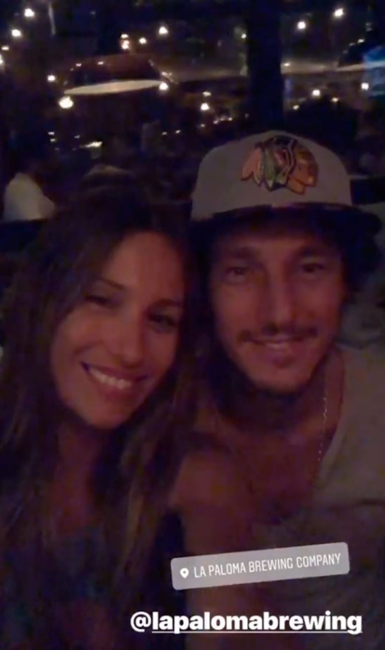 Las fotos de Pampita y Pico Mónaco, enamorados en la noche marplatense